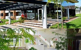 Hotel D'Leon